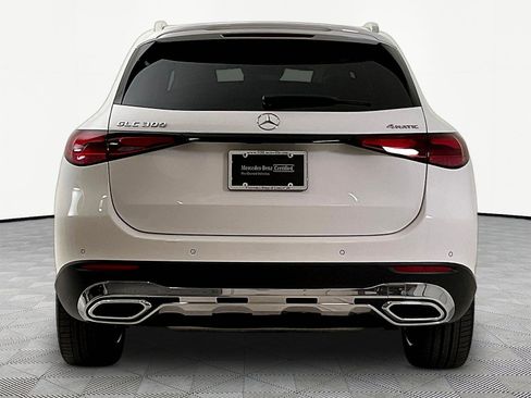 Certified 2026 Mercedes-Benz GLC 300 4MATIC image 5