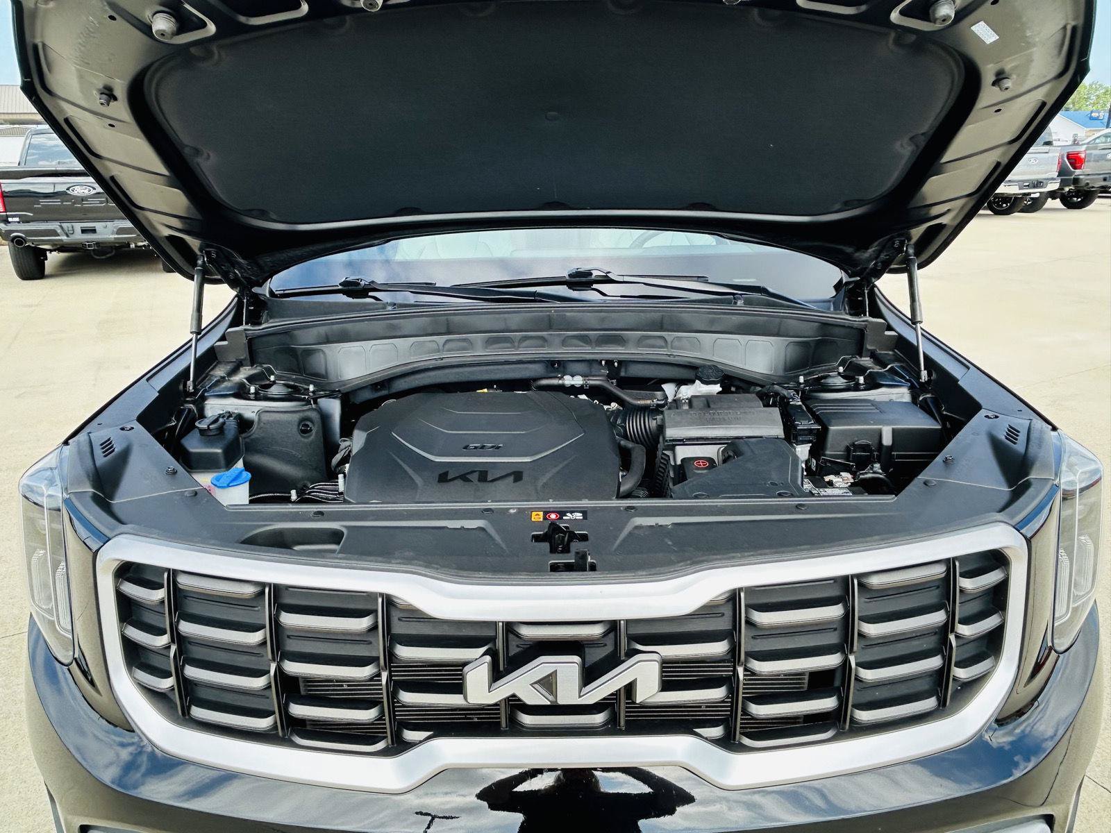Used 2025 Kia Telluride S FWD image 45