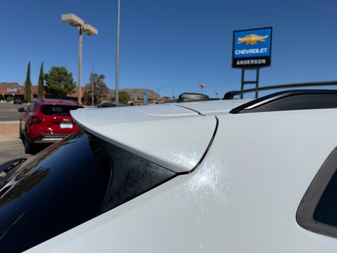 Used 2024 Chevrolet Trax LT w/ Driver Confidence Package FWD image 6