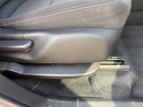 Used 2023 Chevrolet Traverse LT image 14