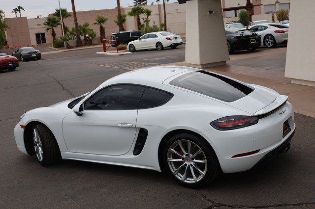 Used 2018 Porsche 718 Cayman RWD image 16