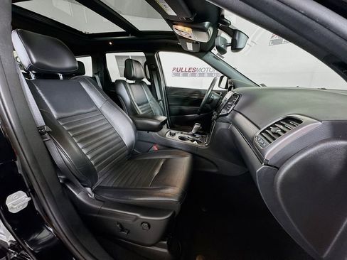 Used 2019 Jeep Grand Cherokee Limited X image 30