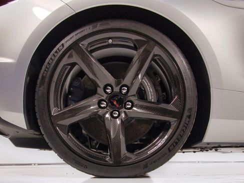 Used 2024 Chevrolet Corvette E-Ray AWD/4WD image 17