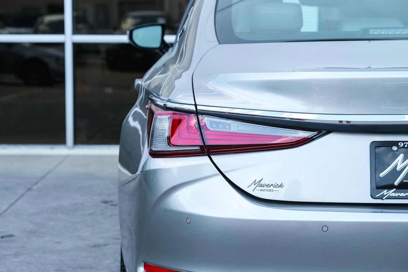 Used 2019 Lexus ES 350 w/ Premium Package FWD image 12