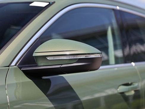 Certified 2025 Audi Q5 Premium Plus w/ Premium Plus AWD/4WD image 11