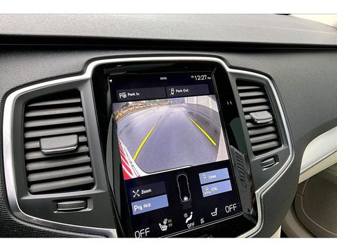 Used 2016 Volvo XC90 T5 Momentum image 21