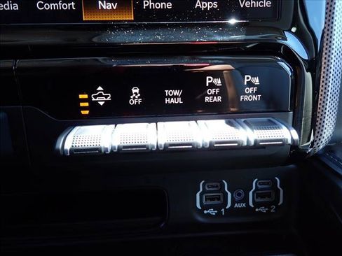 Used 2022 RAM 1500 Limited AWD/4WD image 23