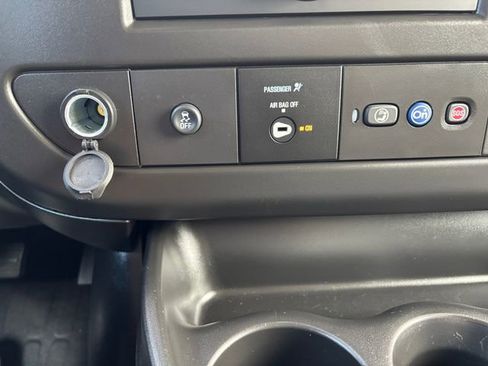 Used 2023 GMC Savana 3500 w/ Power Convenience Package image 28