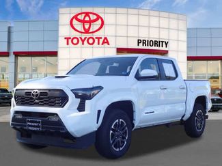 Used 2025 Toyota Tacoma TRD Sport w/ TRD Sport Upgrade Package AWD/4WD video 1