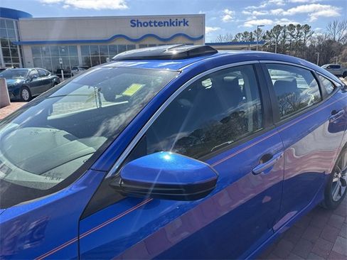 Used 2019 Honda Civic EX image 5