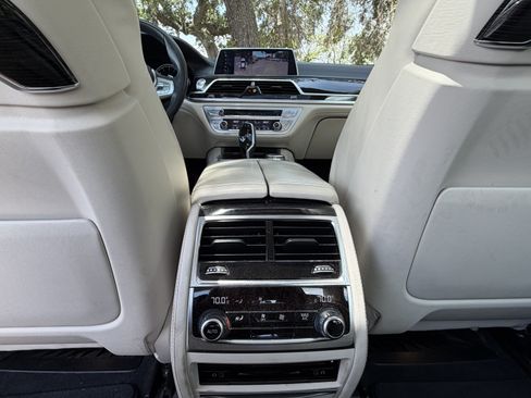 Used 2016 BMW 740i RWD image 38