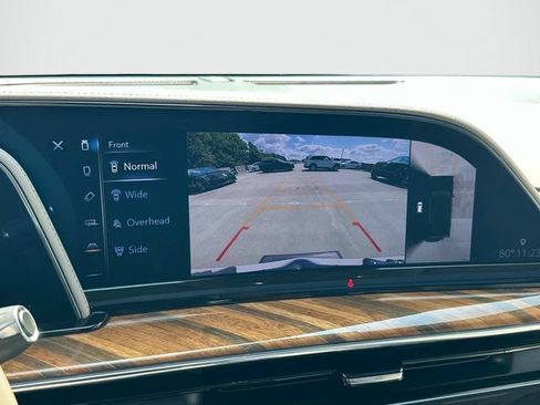 Certified 2024 Cadillac Escalade Sport Platinum AWD/4WD image 4