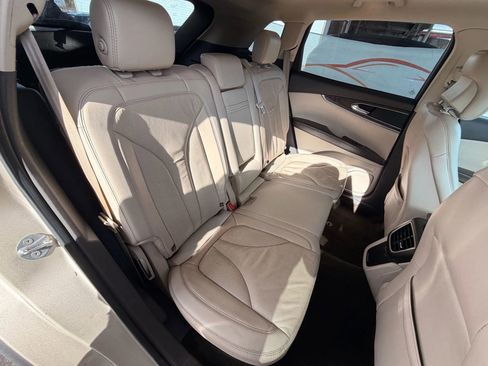 Used 2017 Lincoln MKX Reserve w/ Lincoln MKX Climate Package image 26