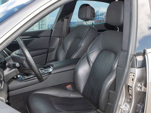 Used 2019 Maserati Levante image 16