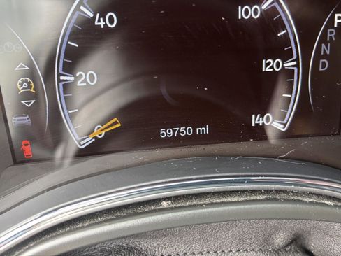 Used 2022 Jeep Grand Cherokee Laredo X image 11