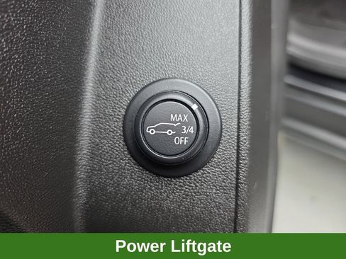 Used 2023 Chevrolet Equinox LT AWD/4WD image 22
