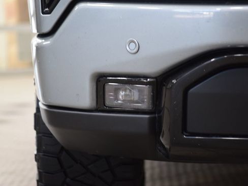Used 2023 GMC Sierra 1500 AT4 w/ Technology Package AWD/4WD image 13