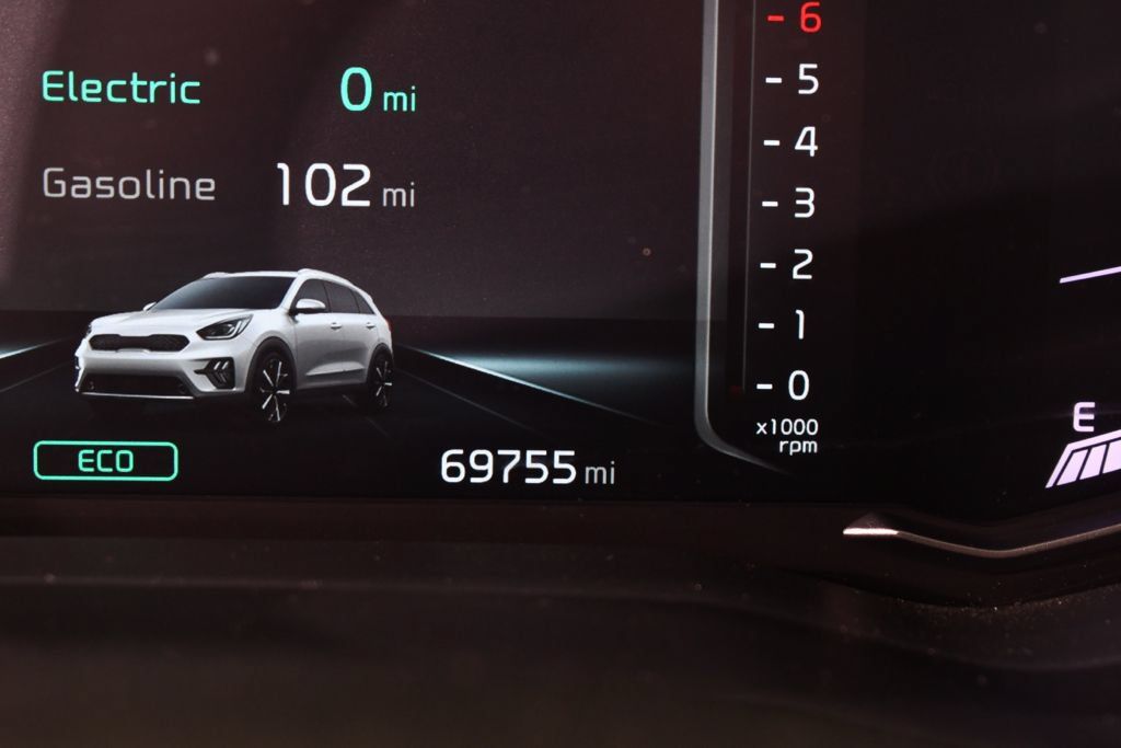 Used 2022 Kia Niro EX Premium FWD image 28