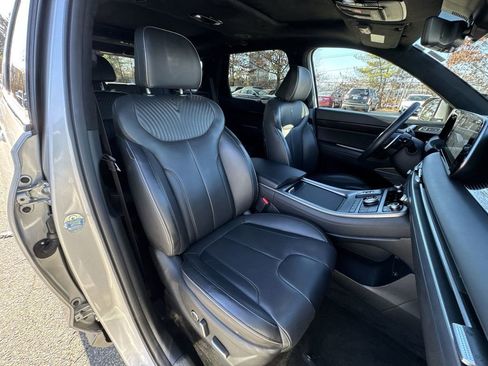 Used 2024 Hyundai Palisade Calligraphy image 27