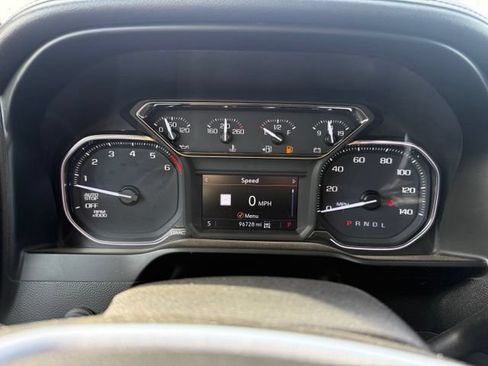 Used 2019 GMC Sierra 1500 SLT w/ SLT Premium Plus Package AWD/4WD image 17