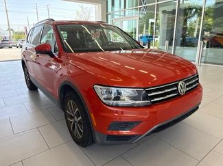Used 2019 Volkswagen Tiguan SE w/ Panoramic Sunroof Package FWD video 1