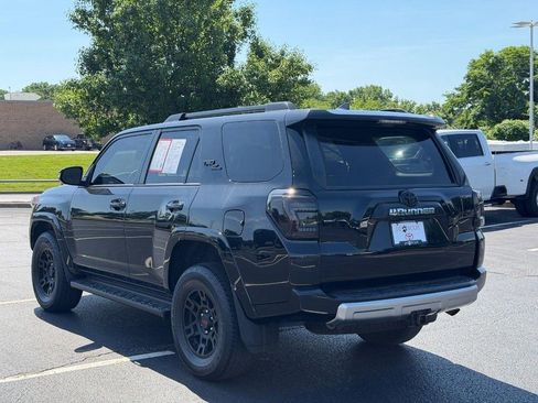 Certified 2023 Toyota 4Runner TRD Off-Road Premium AWD/4WD image 8