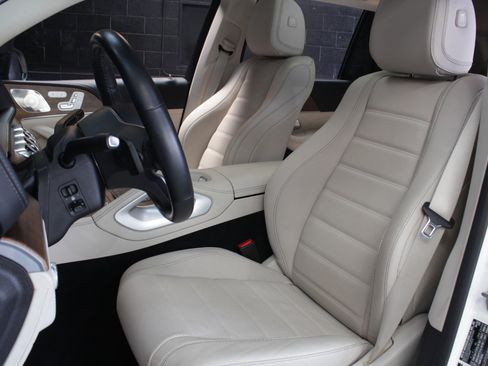 Used 2022 Mercedes-Benz GLS 450 4MATIC image 39