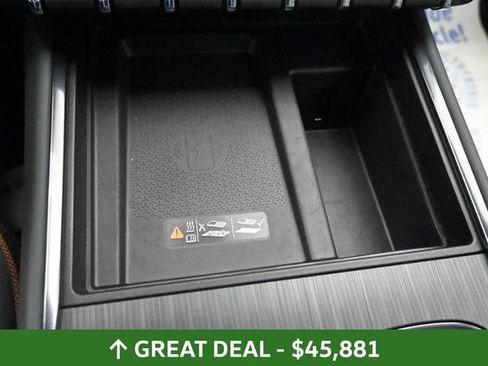 Used 2026 GMC Acadia AT4 AWD/4WD image 33