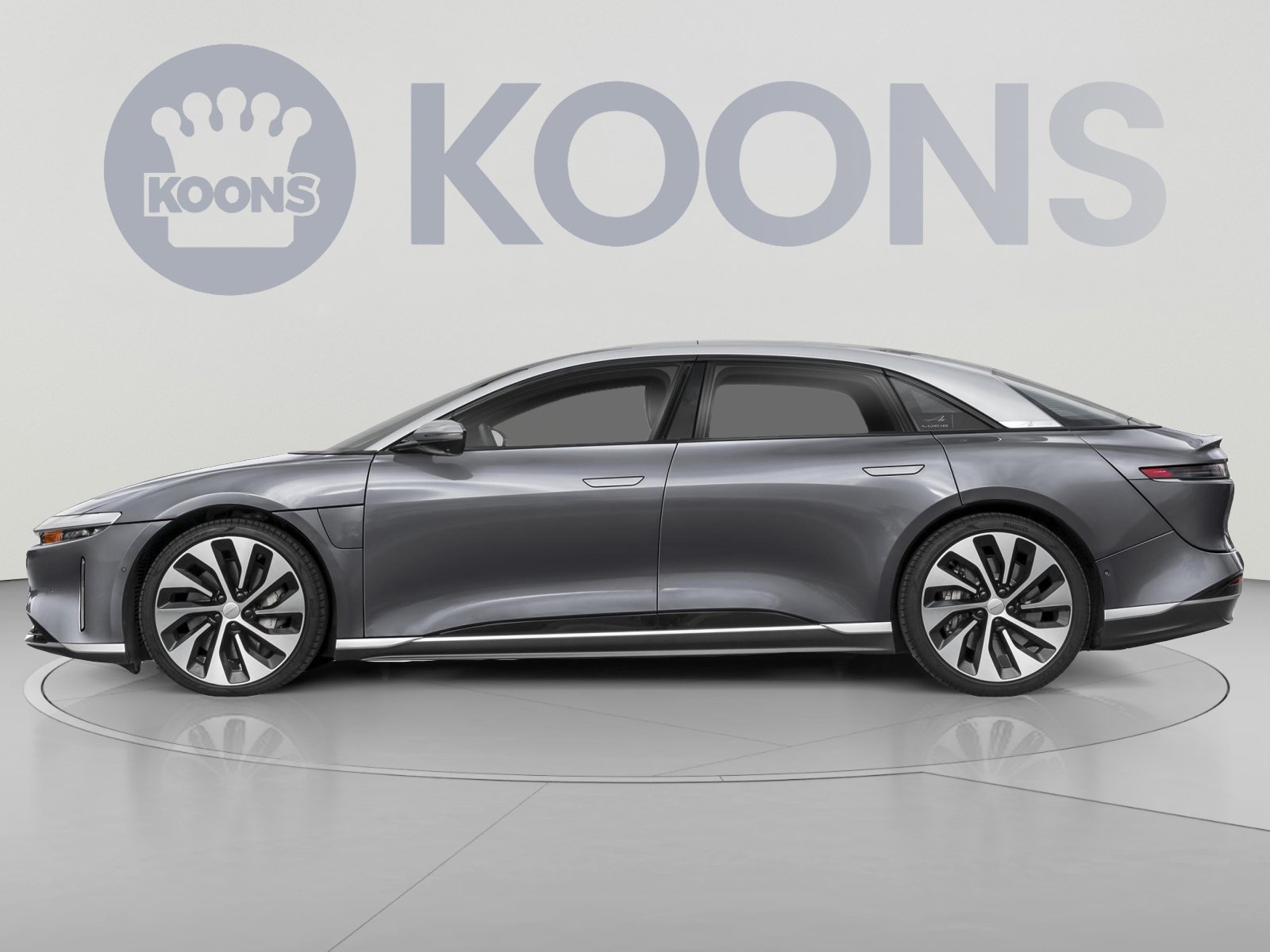 Used 2024 Lucid Air Pure RWD image 4