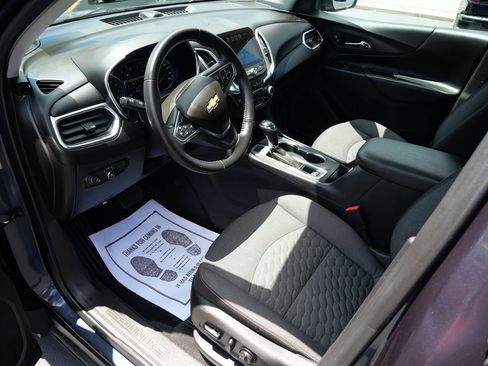 Used 2018 Chevrolet Equinox LT w/ Sun & Infotainment Package AWD/4WD image 9