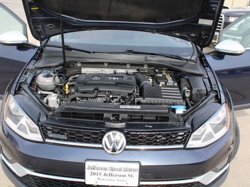 Used 2017 Volkswagen Golf Alltrack S AWD/4WD image 24