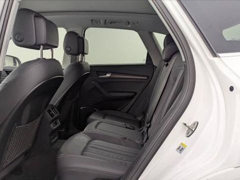 Used 2023 Audi Q5 2.0T Premium w/ Convenience Package AWD/4WD image 16