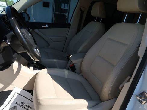 Used 2012 Volkswagen Tiguan SE AWD/4WD image 5
