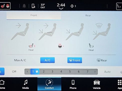 Used 2023 Chrysler Pacifica Touring-L image 22