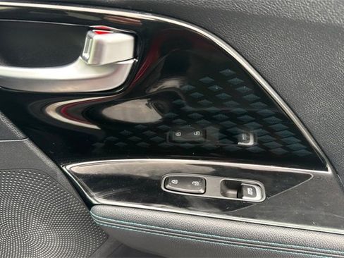 Used 2022 Kia Niro EX Premium image 20