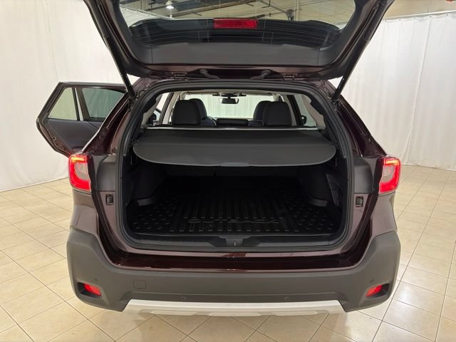 Used 2025 Subaru Outback Limited AWD/4WD image 22