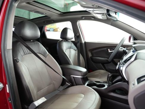 Used 2013 Hyundai Tucson Limited w/ Premium Pkg AWD/4WD image 47