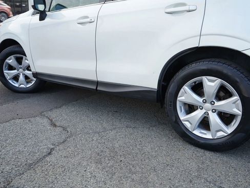 Used 2014 Subaru Forester 2.5i Limited AWD/4WD image 6