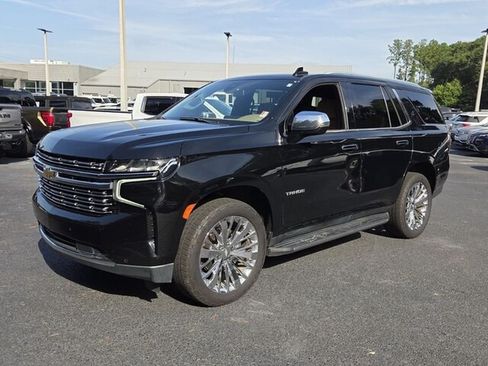 Used 2021 Chevrolet Tahoe Premier RWD image 3