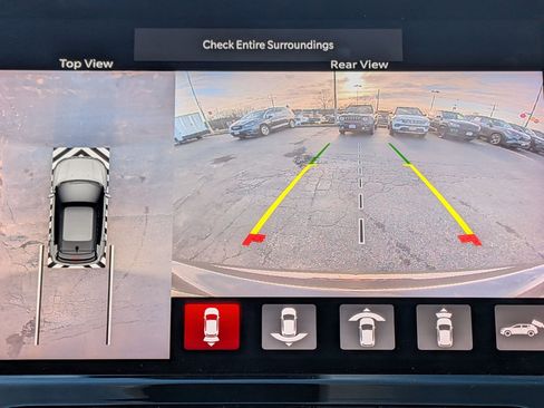 Used 2022 Jeep Compass Latitude w/ Sun and Sound Group image 25