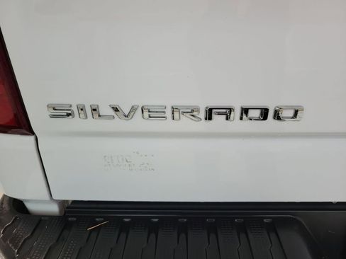 Used 2022 Chevrolet Silverado 1500 LT image 12