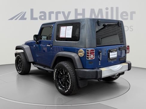 Used 2009 Jeep Wrangler X AWD/4WD image 3