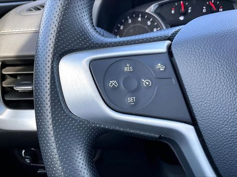 Used 2022 GMC Terrain SLE image 21