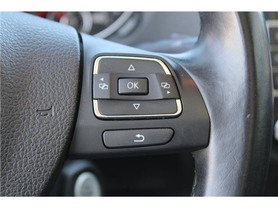 Used 2014 Volkswagen Jetta TDI FWD image 18