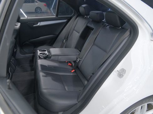 Used 2014 Mercedes-Benz C 250 Sedan image 28