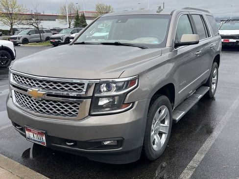 Used 2017 Chevrolet Tahoe LT w/ LT Signature Package image 1