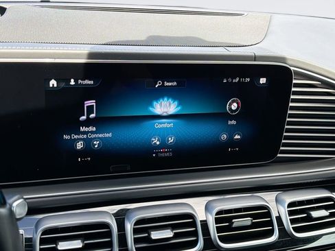 Used 2022 Mercedes-Benz Maybach GLS 600 4MATIC image 13