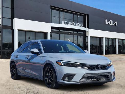 Used 2022 Honda Civic Sport Touring image 3