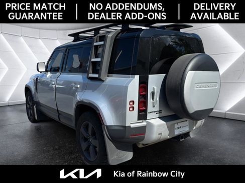 Used 2020 Land Rover Defender 110 HSE image 6