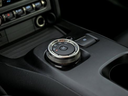 Used 2021 Ford Mustang Shelby GT500 w/ Technology Package image 32